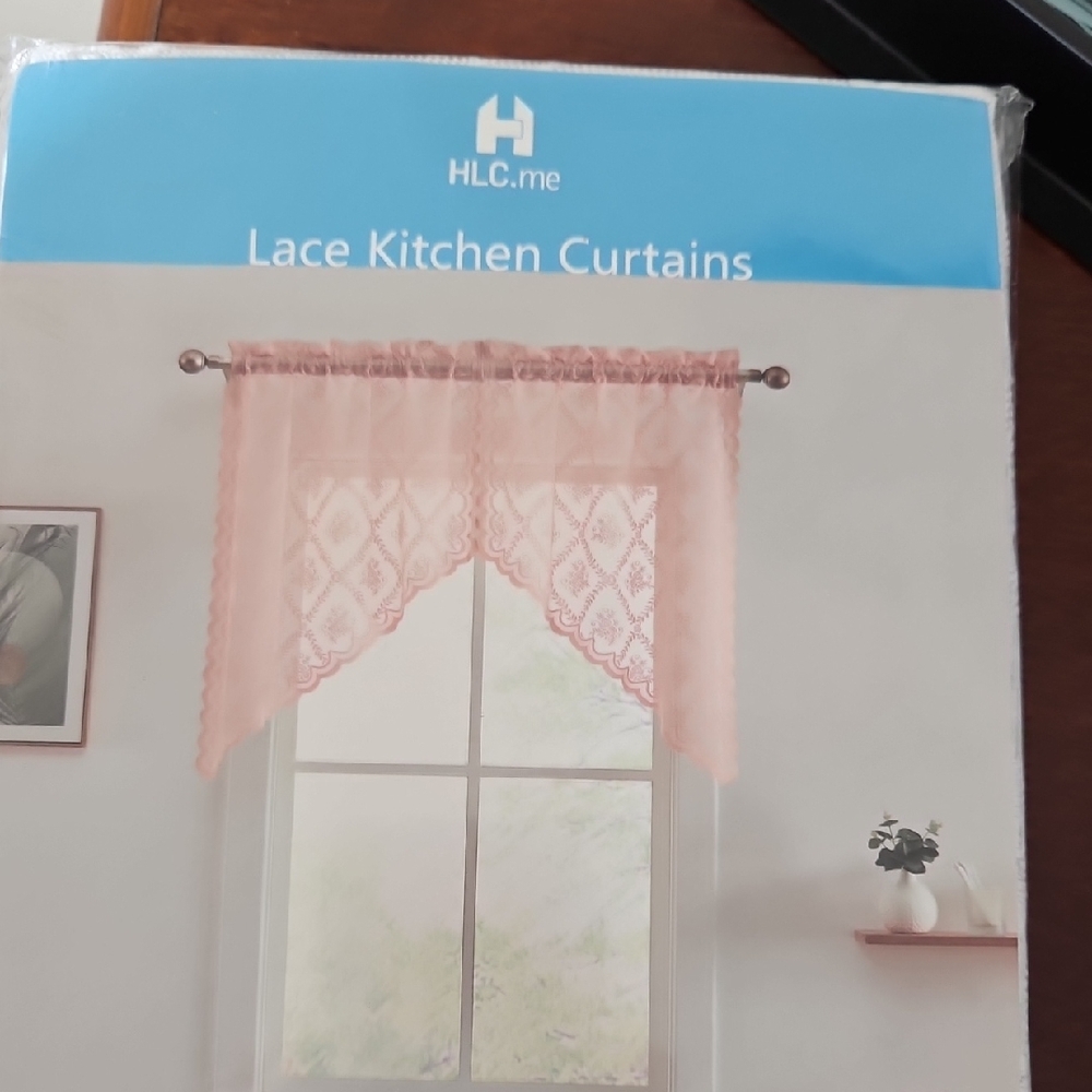 Kitchen Curtains in White